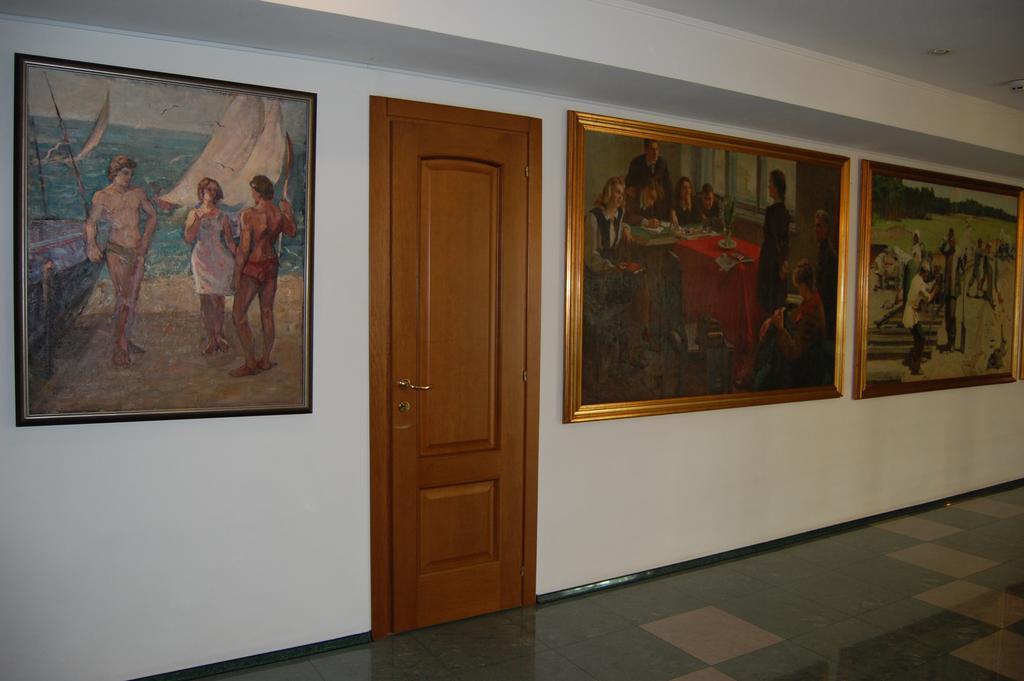 Art Academy 4*